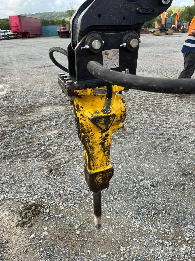 Epiroc SB102 Hamers en brekers