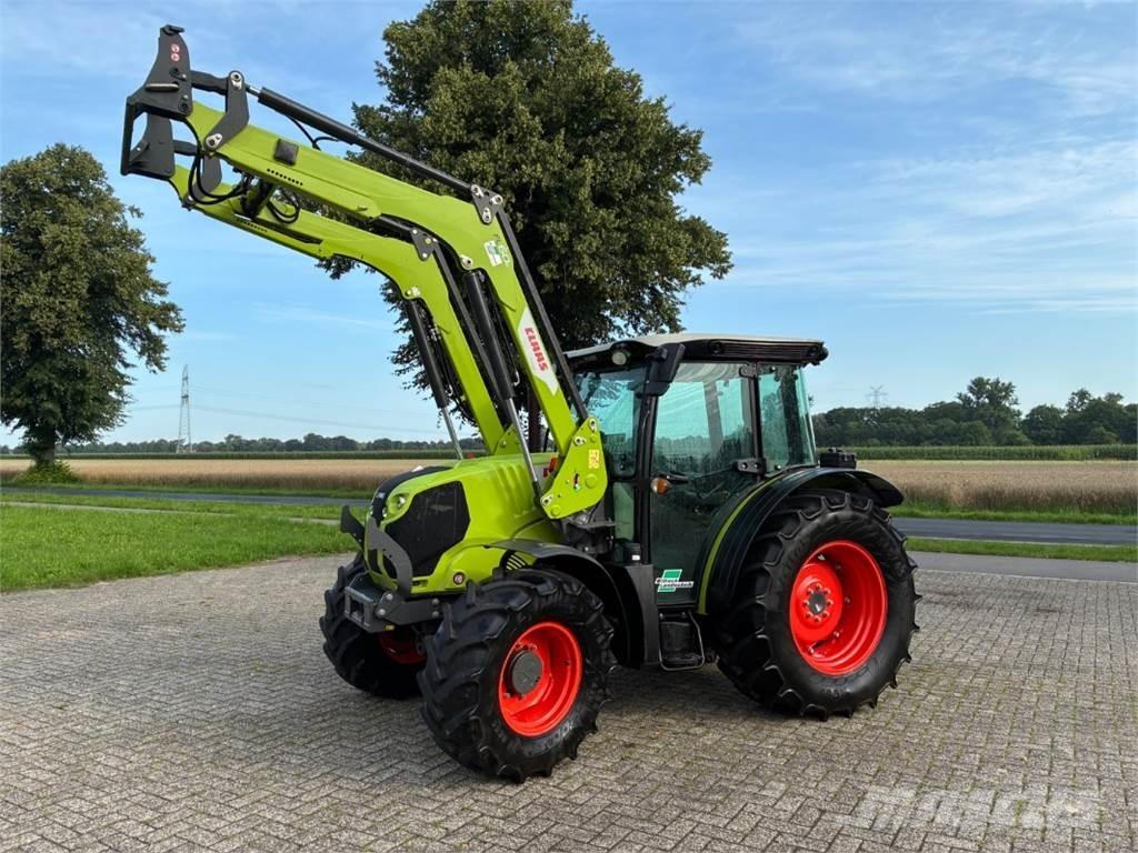 CLAAS Elios 220 Tractoren