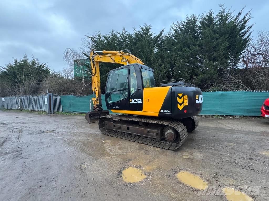 JCB JS 130 Rupsgraafmachines