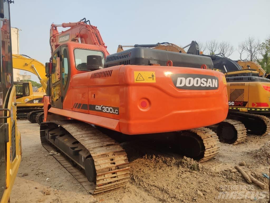 Doosan dx300 Rupsgraafmachines