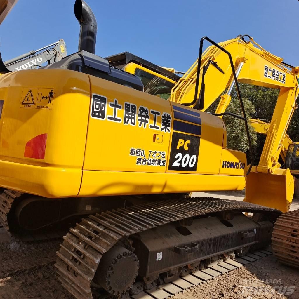 Komatsu PC 200-8 Rupsgraafmachines