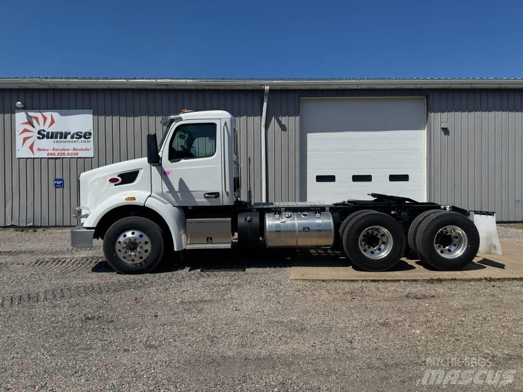 Peterbilt 567 Trekkers