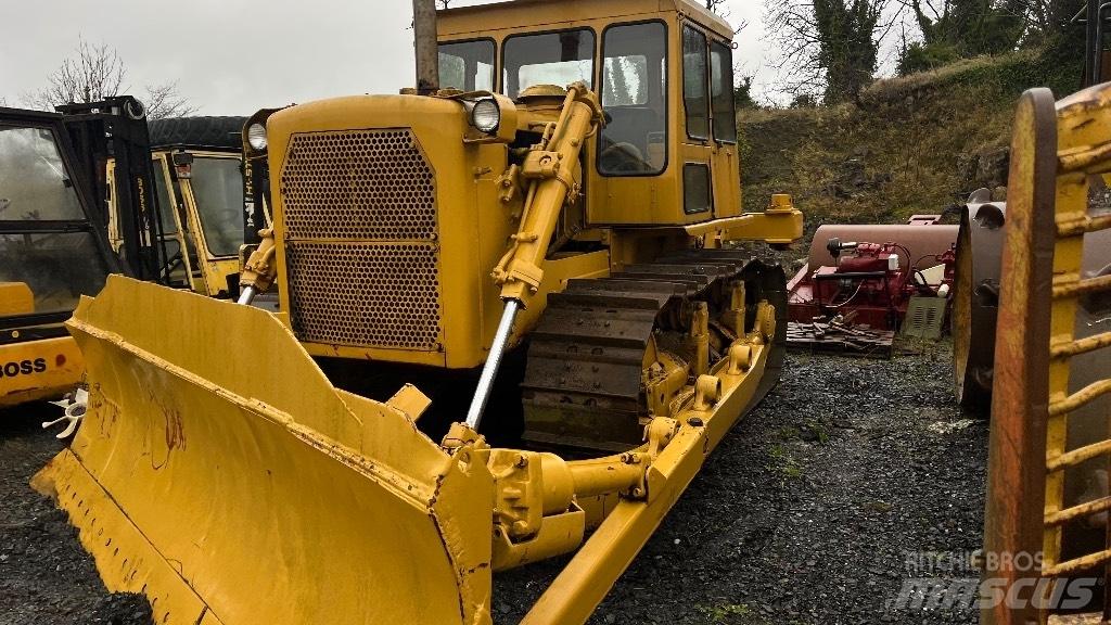 CAT D7 with ripper Rupsdozers