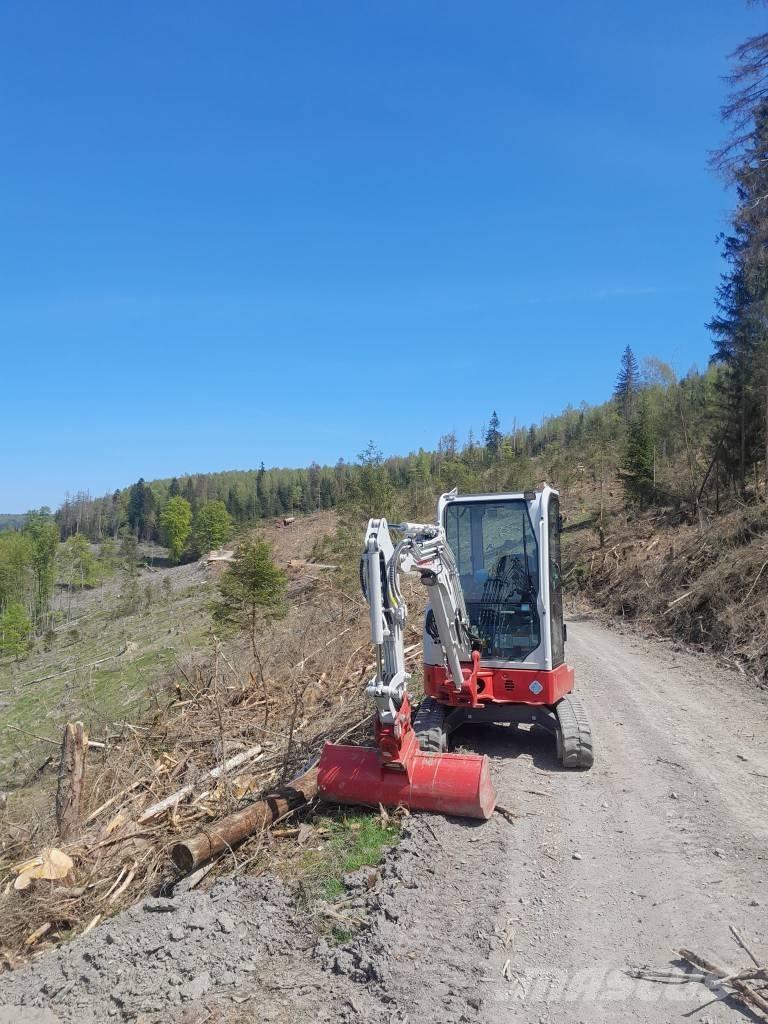 Takeuchi TB 325 R Minigraafmachines < 7t