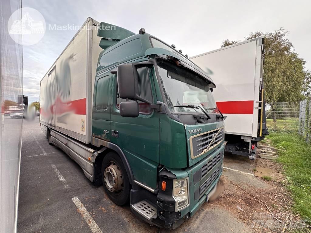 Volvo FM 9 300 Bakwagens met gesloten opbouw