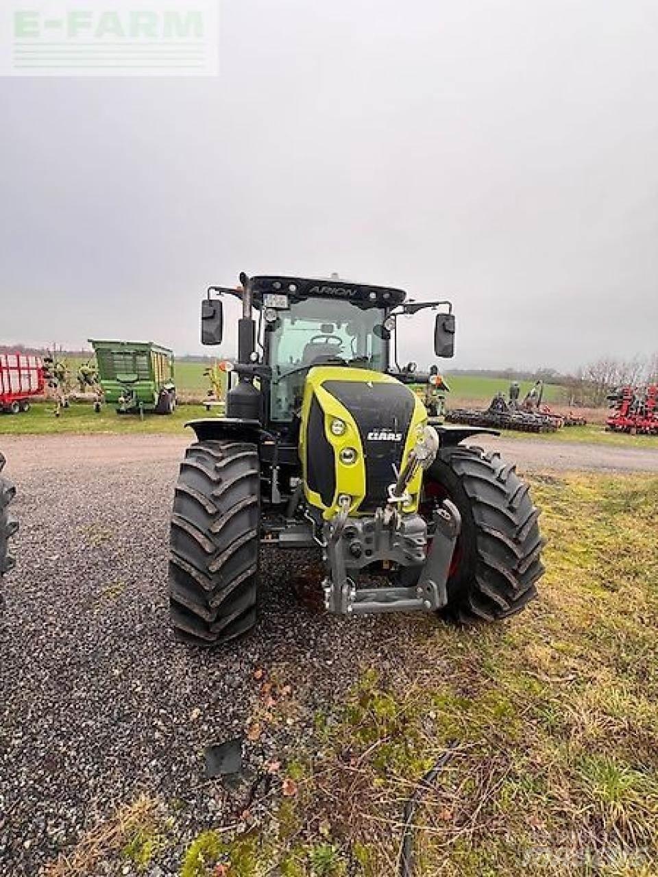 CLAAS arion 650 Tractoren
