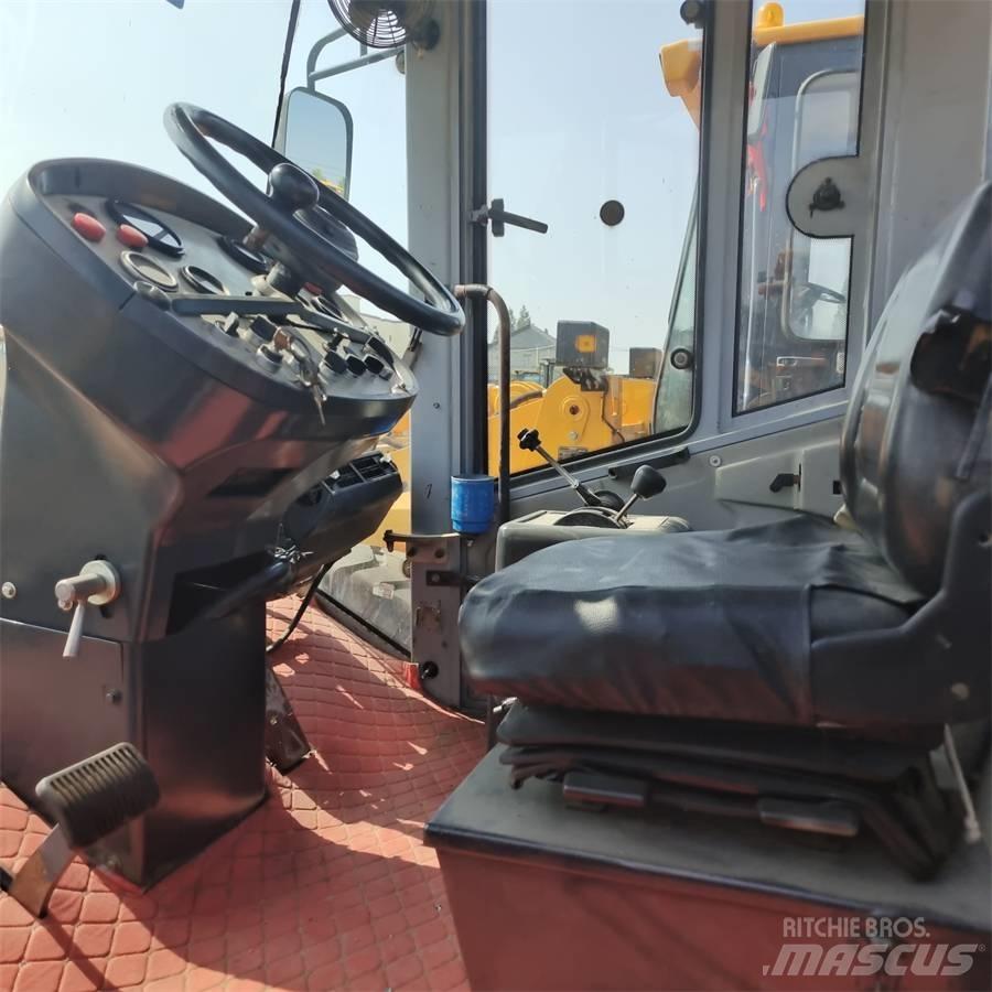 XCMG XS 263 J Trilrolwalsen