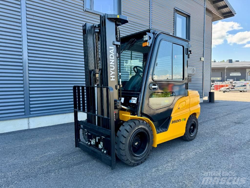 Hyundai 35DN-9V Diesel heftrucks