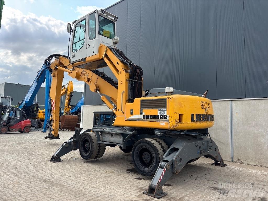 Liebherr A 904 C HD Waste / industry handlers