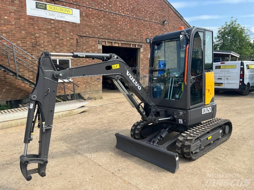 Volvo ECR 25 D Minigraafmachines < 7t