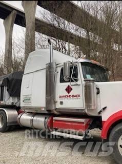 Western Star 4900 EX Trekkers