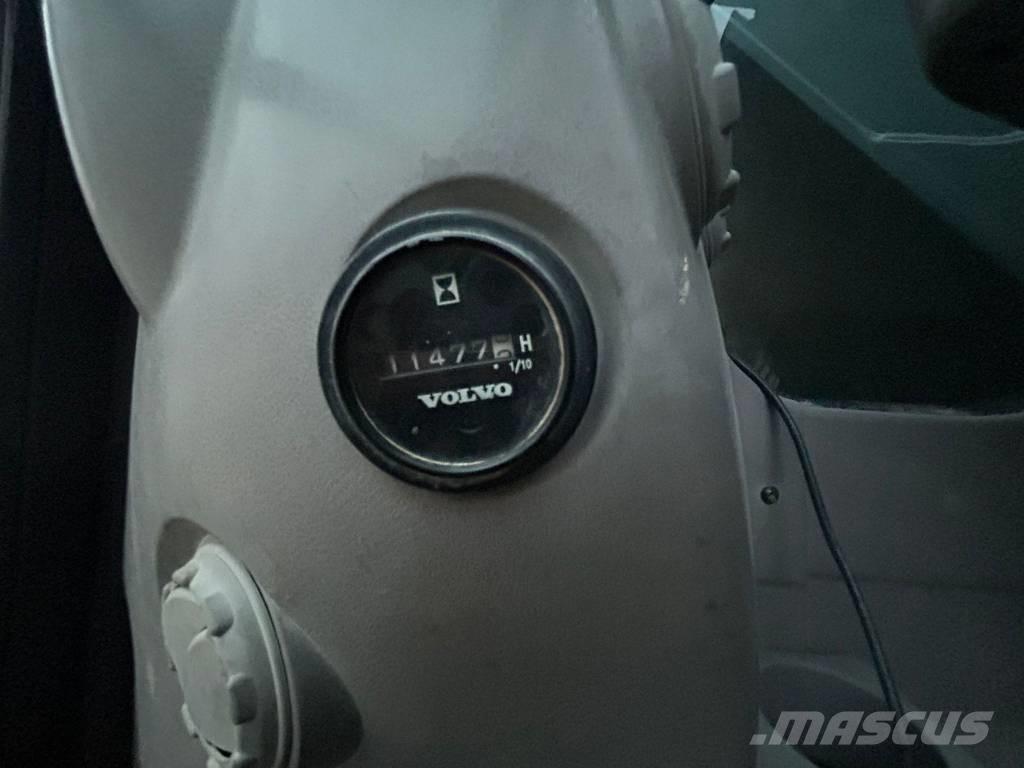 Volvo ECR 235 Rupsgraafmachines