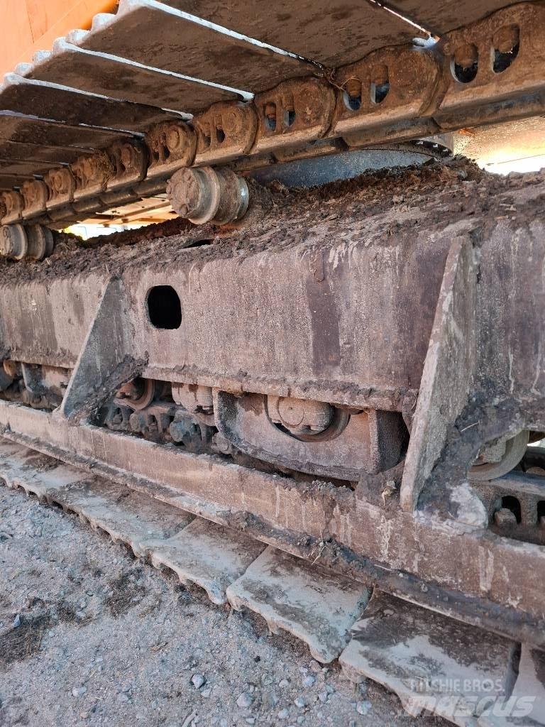Hitachi EX 165 LC Rupsgraafmachines