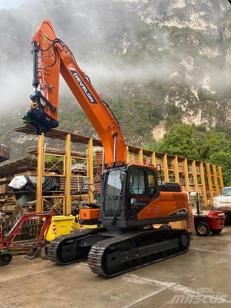 Develon DX 210 NLC-7 Rupsgraafmachines
