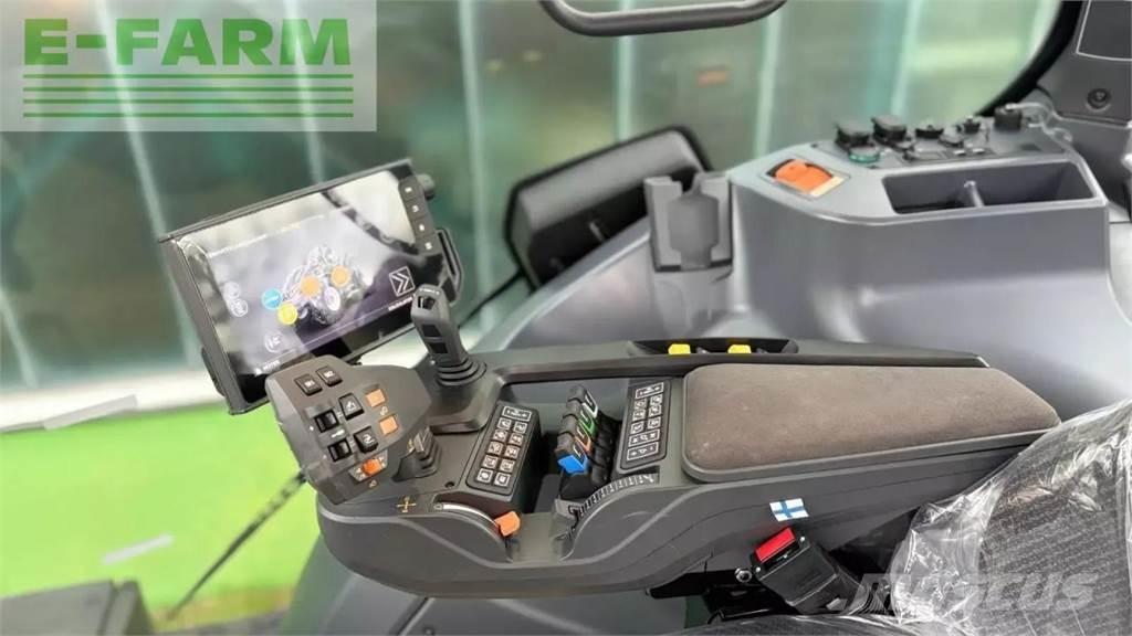 Valtra q 285 Tractoren
