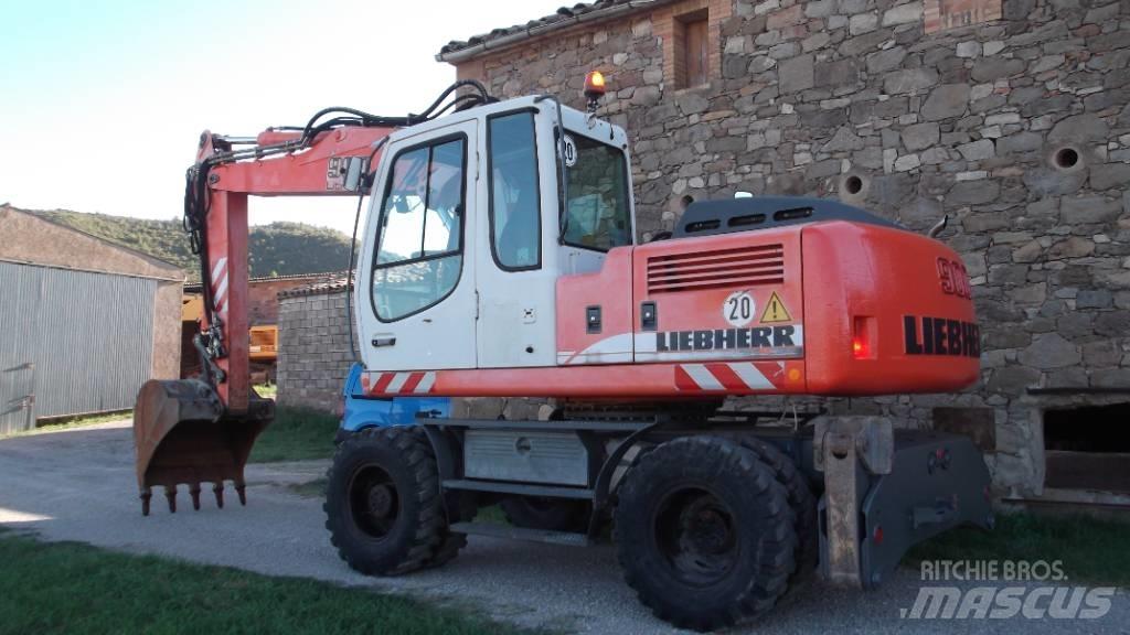 Liebherr A 900 C Wielgraafmachines