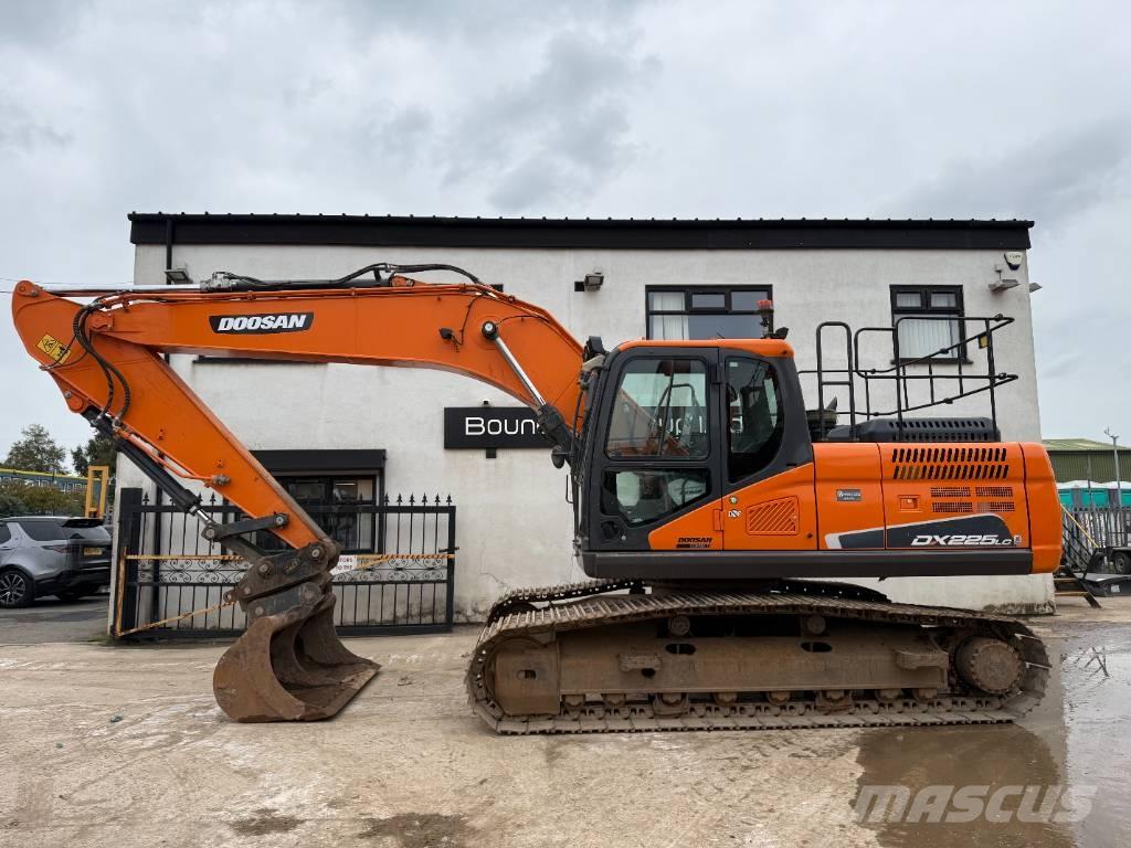 Doosan DX 225 LC-5 Rupsgraafmachines