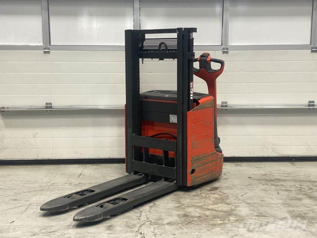 Linde L12 I Meeloop stapelaar
