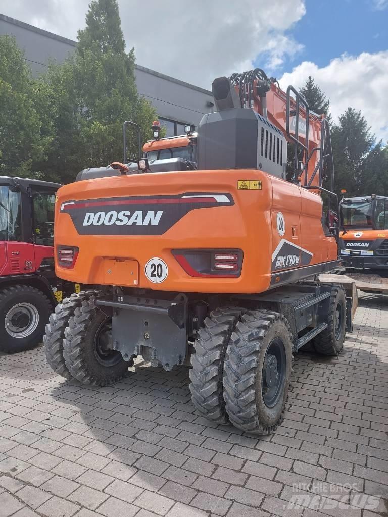 Develon DX 170 W-7 Wielgraafmachines