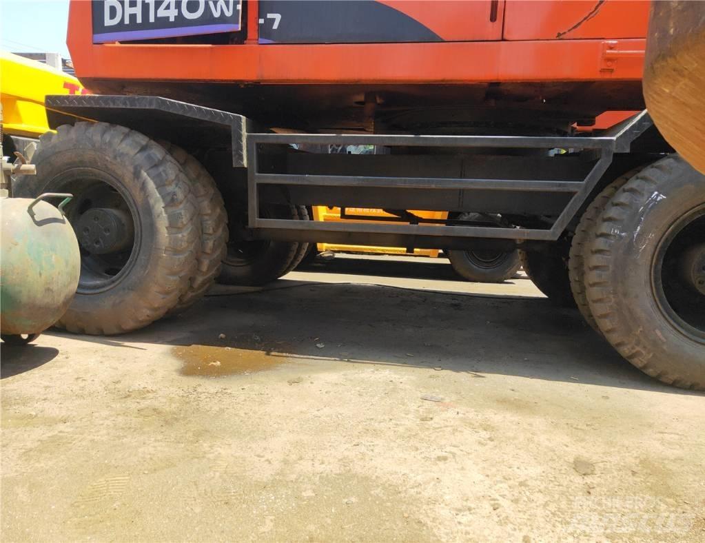 Doosan 140 W Wielgraafmachines