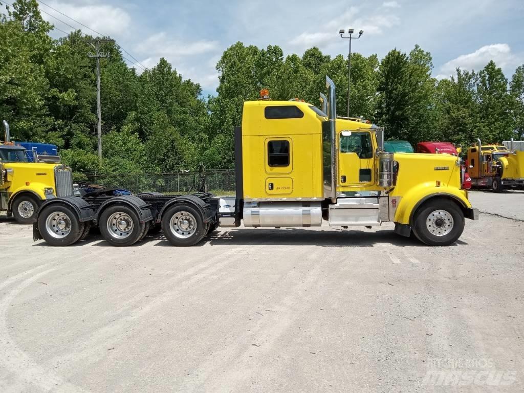 Kenworth W 900 Trekkers