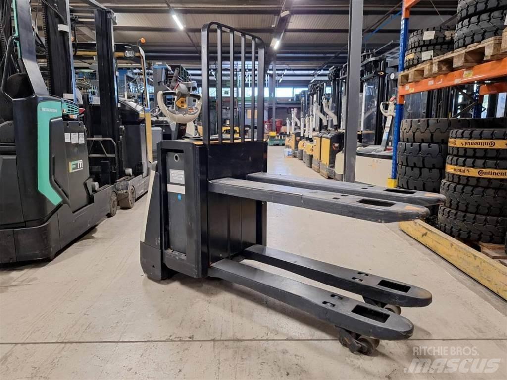 Crown WP3080 Meeloop stapelaar