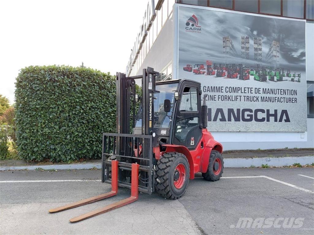Hangcha TT25-4 Vorkheftruck voor zwaar terrein