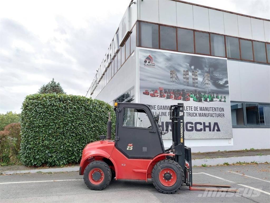 Hangcha TT25-4 Vorkheftruck voor zwaar terrein