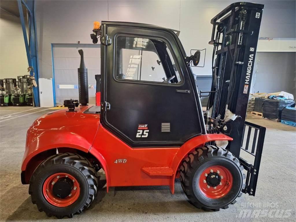 Hangcha TT25-4 Vorkheftruck voor zwaar terrein