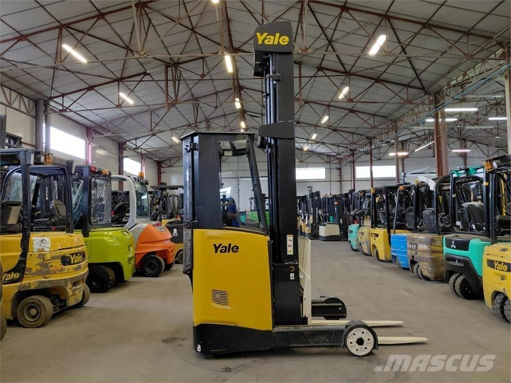 Yale MR14 Reachtruck voor hoog niveau