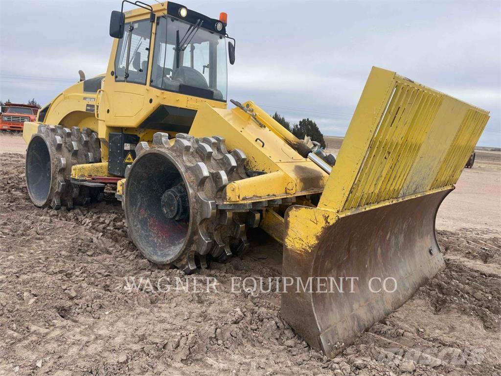 Bomag BC 462 EB Wielladers