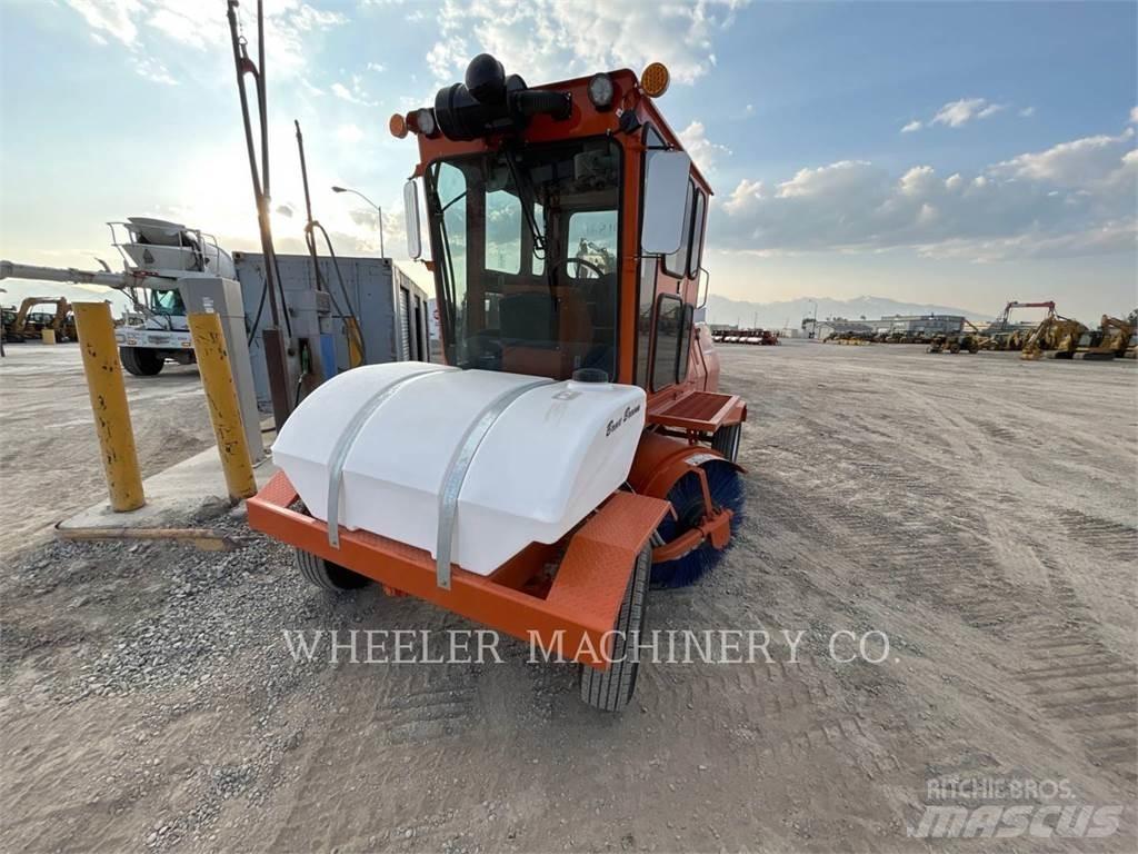 Broce BROOM 4 Veegmachines