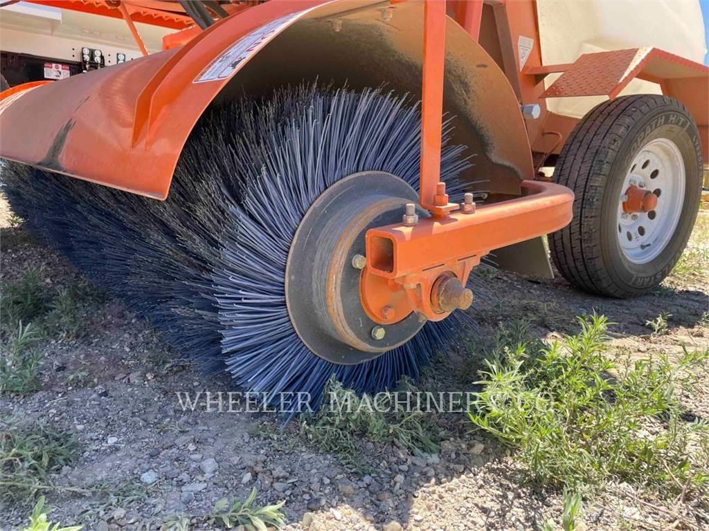 Broce BROOM 4 Veegmachines