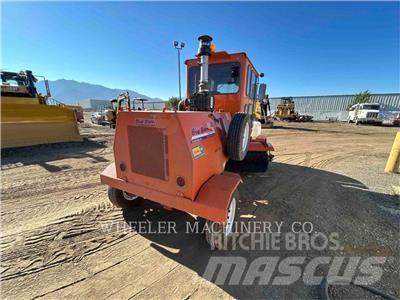 Broce BROOM 4 Veegmachines
