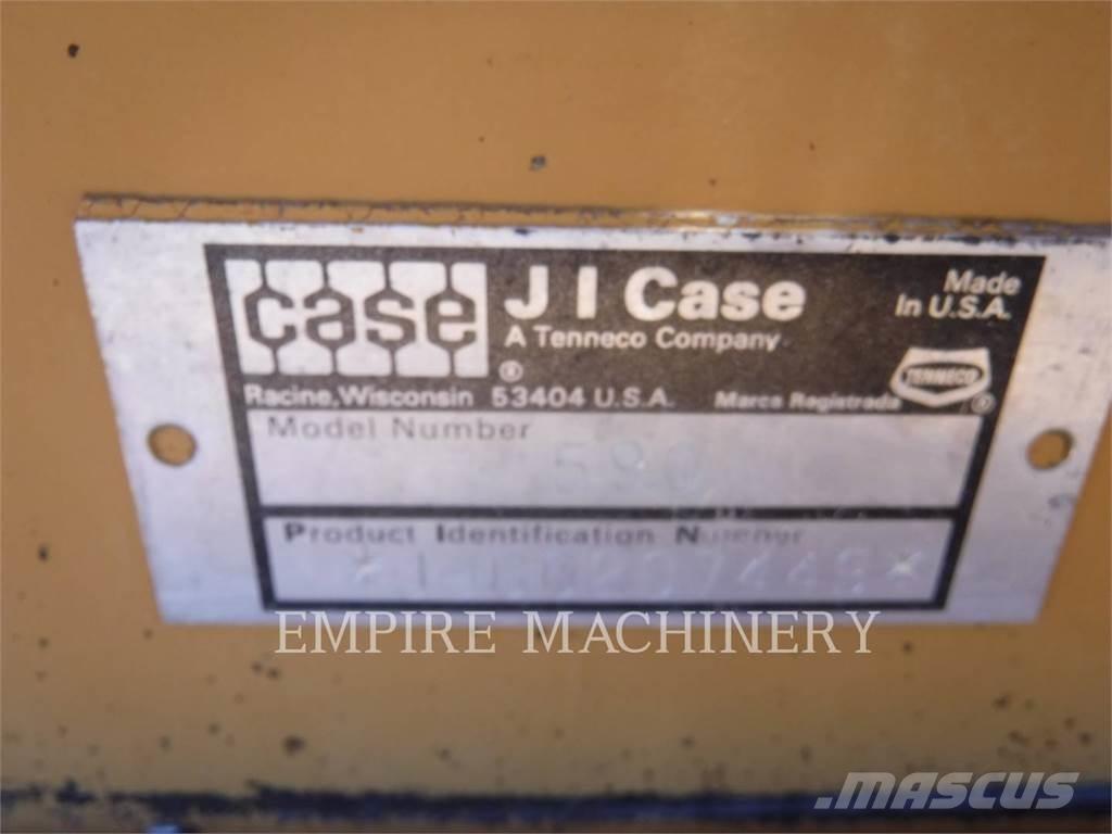 CASE 590 Graaf-laadcombinaties