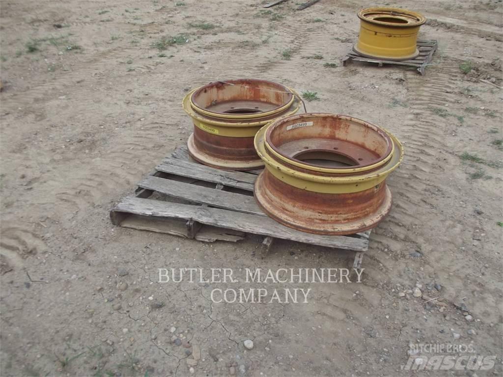 CAT 10.00X24 RIMS (2) Banden, wielen en velgen