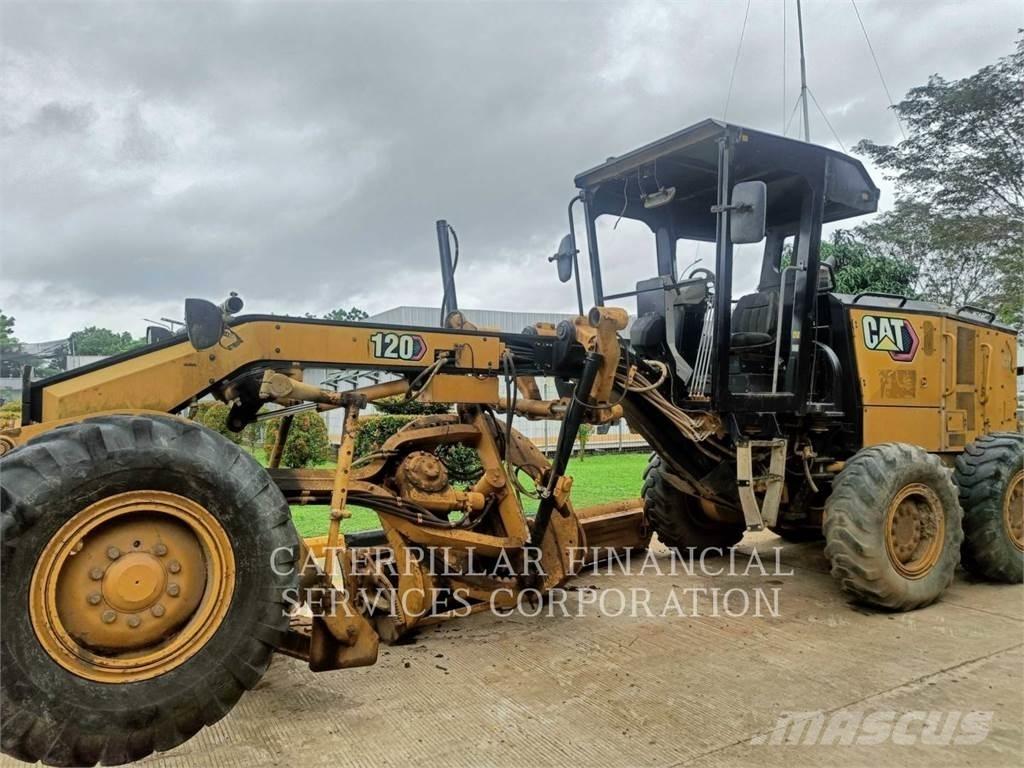 CAT 120-14 Graders