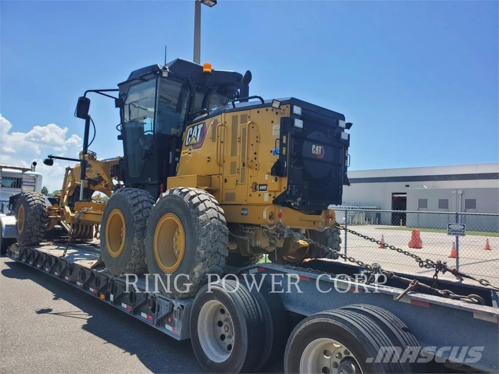 CAT 120 AWD CS Graders