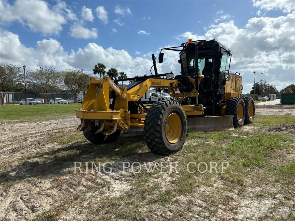 CAT 120 JOY Graders