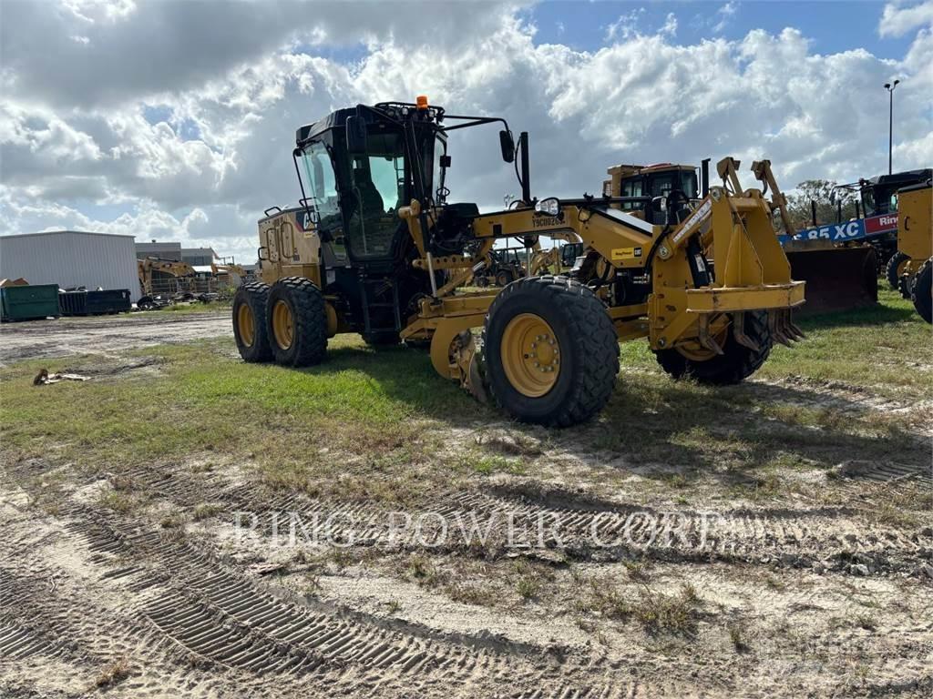 CAT 120 JOY Graders