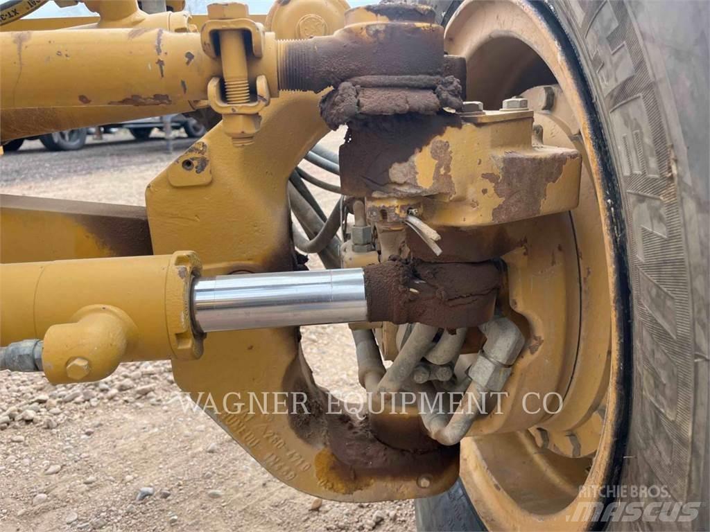 CAT 120M AWD Graders