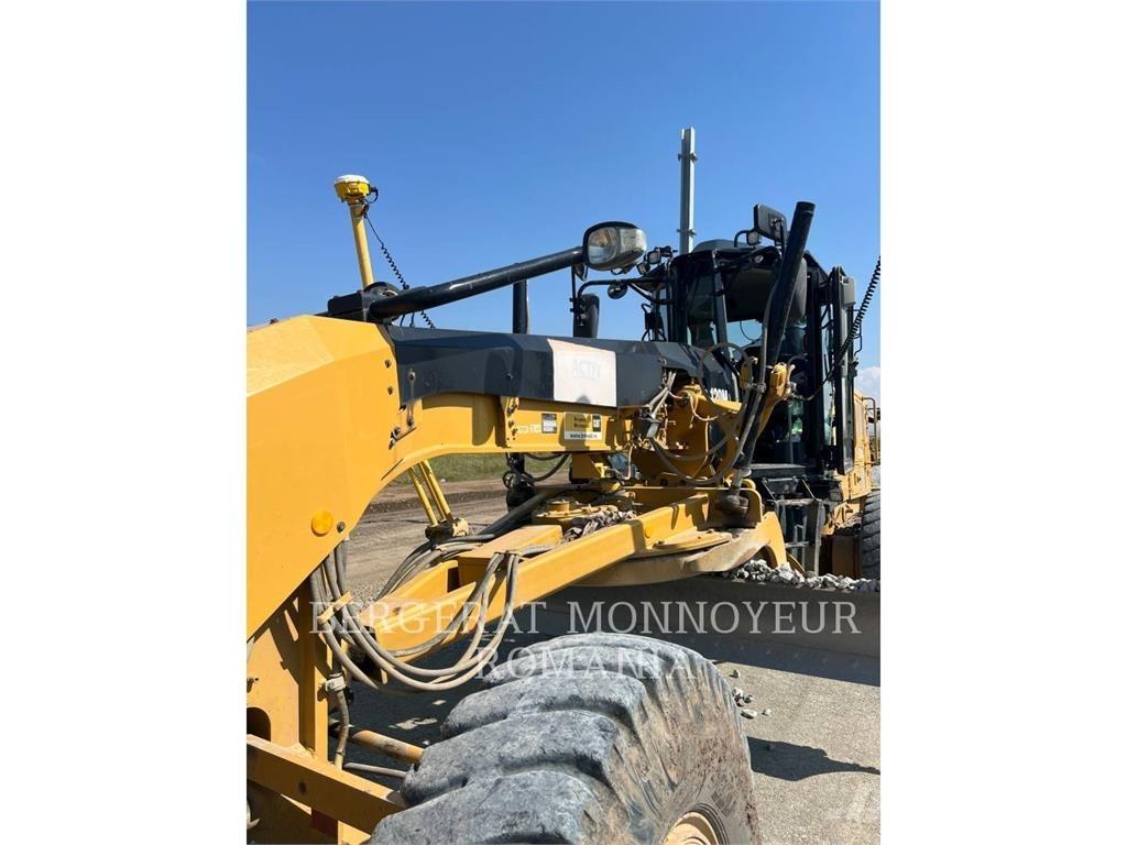 CAT 120M2 Graders