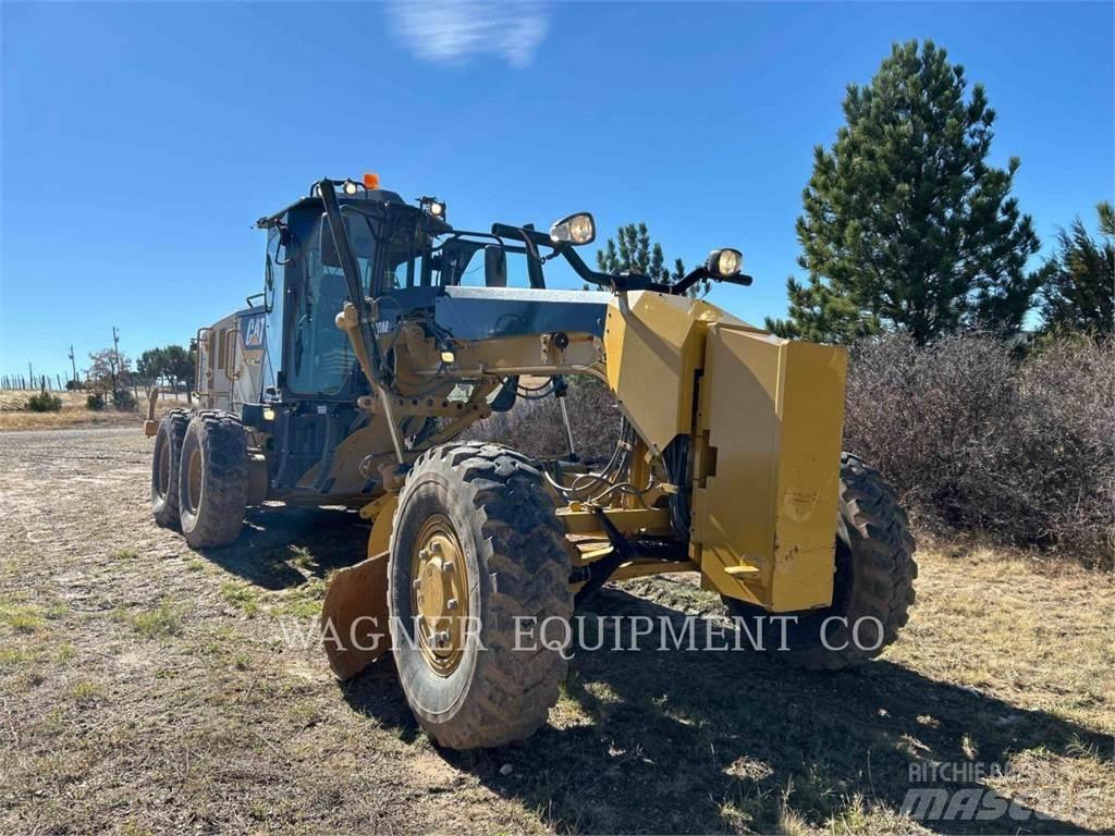 CAT 120M2 AWD Graders