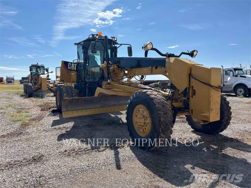 CAT 120M2 AWD Graders