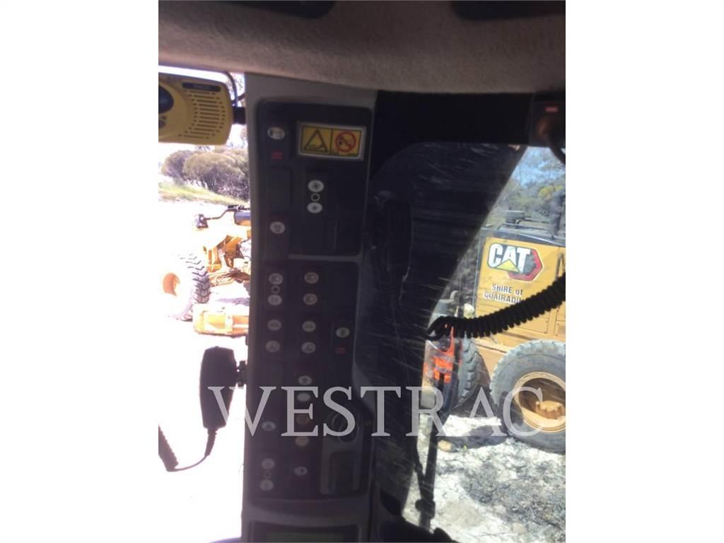 CAT 12M Graders