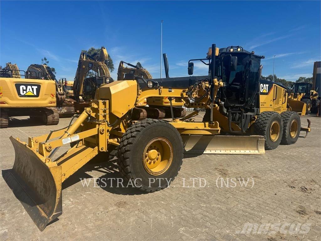 CAT 12M Graders