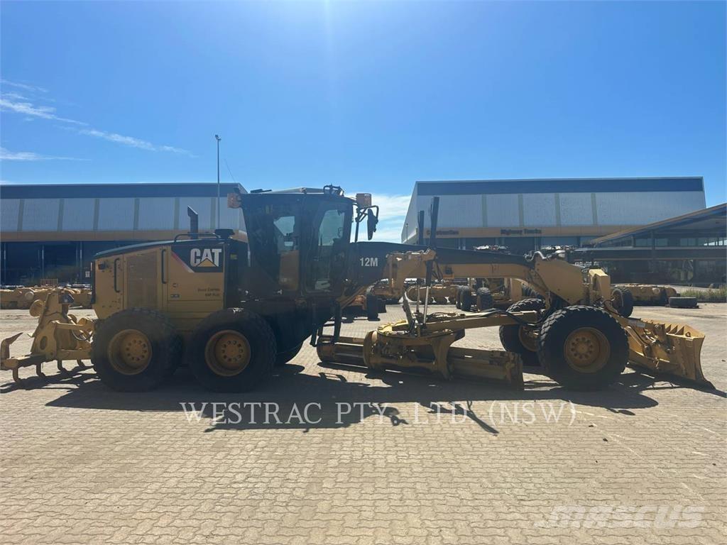 CAT 12M Graders
