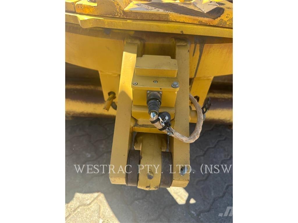 CAT 12M Graders
