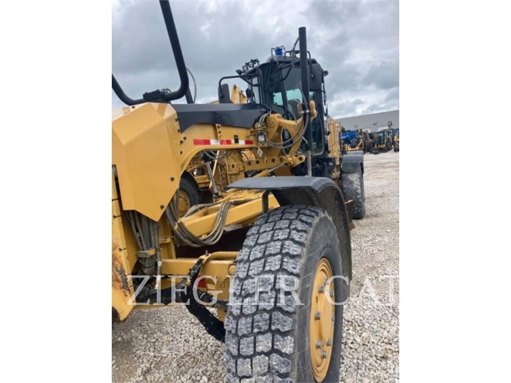 CAT 12M2AWD Graders