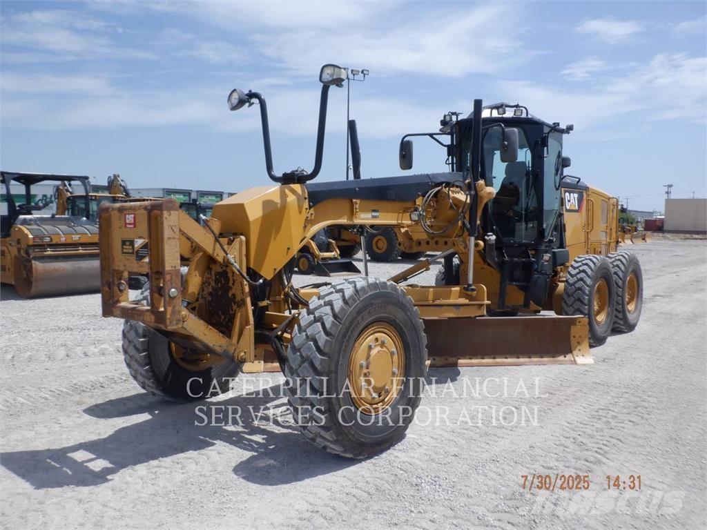 CAT 12M3AWD Graders